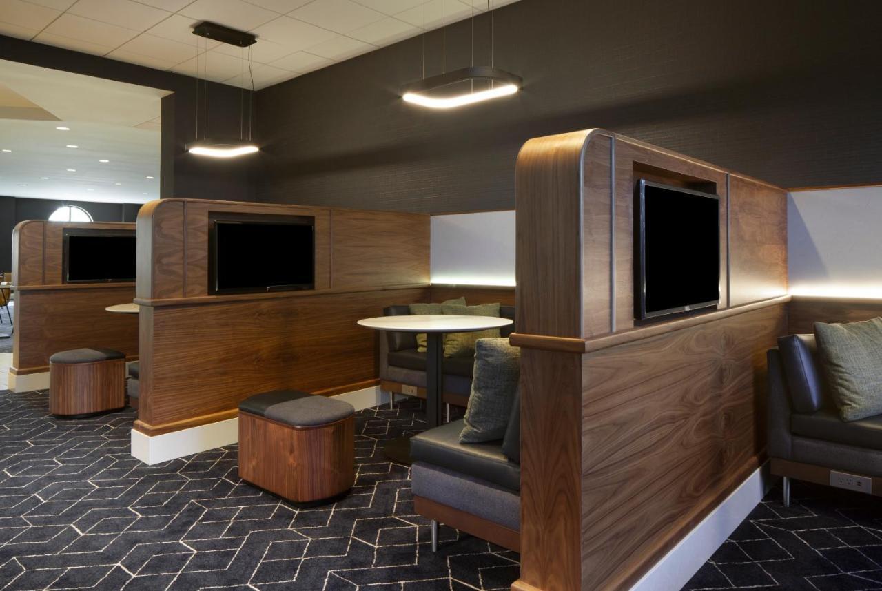 Courtyard By Marriott Newark Silicon Valley Екстериор снимка