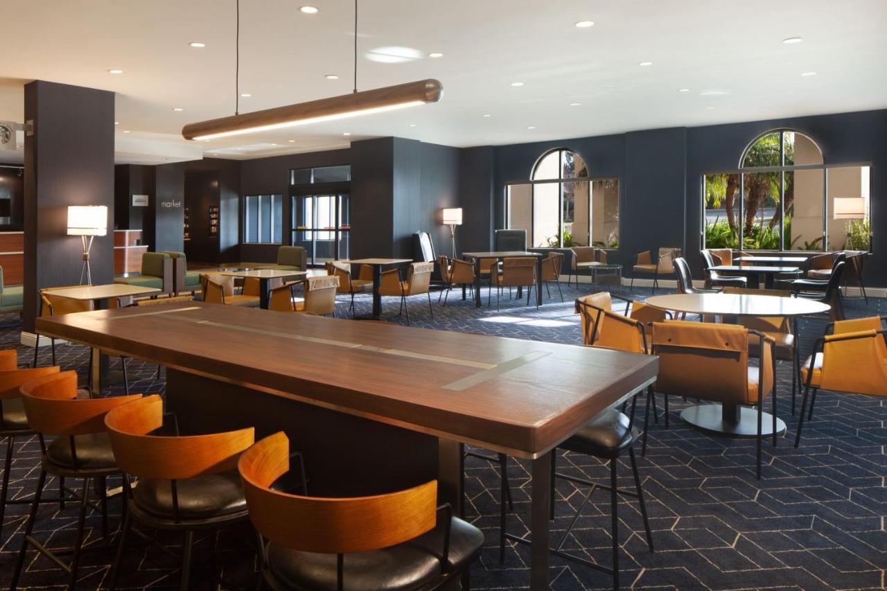 Courtyard By Marriott Newark Silicon Valley Екстериор снимка