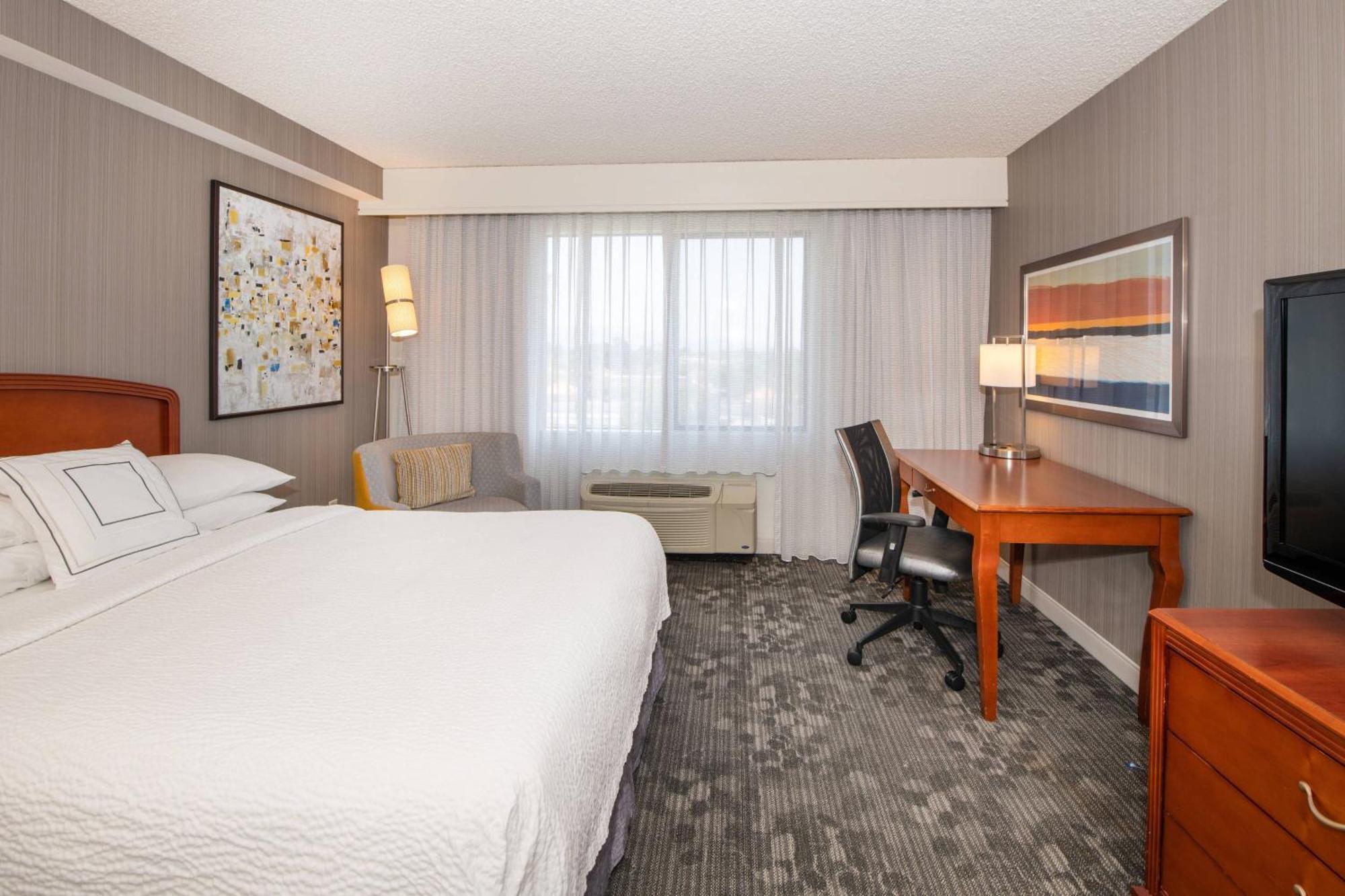 Courtyard By Marriott Newark Silicon Valley Екстериор снимка