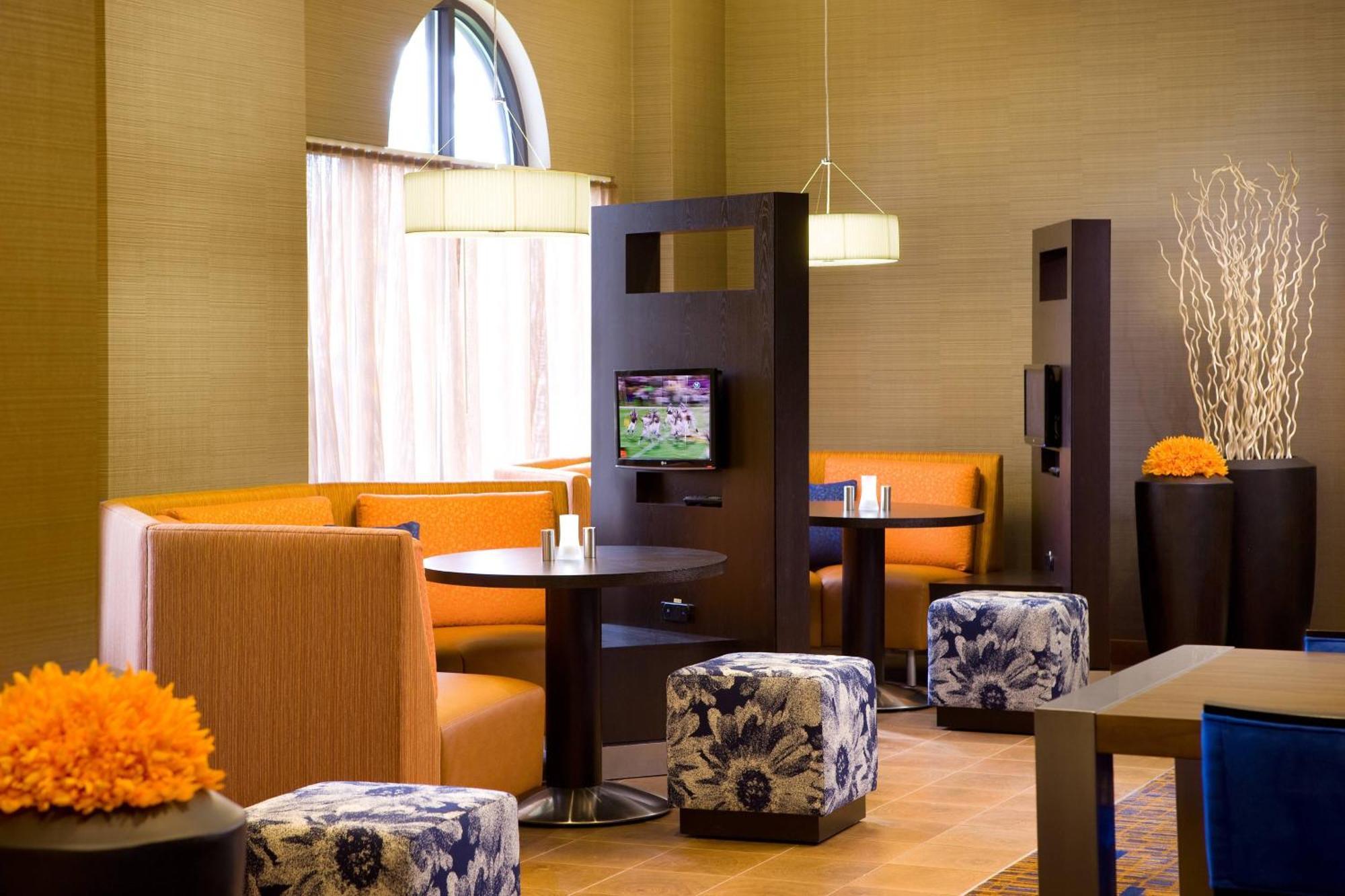 Courtyard By Marriott Newark Silicon Valley Екстериор снимка