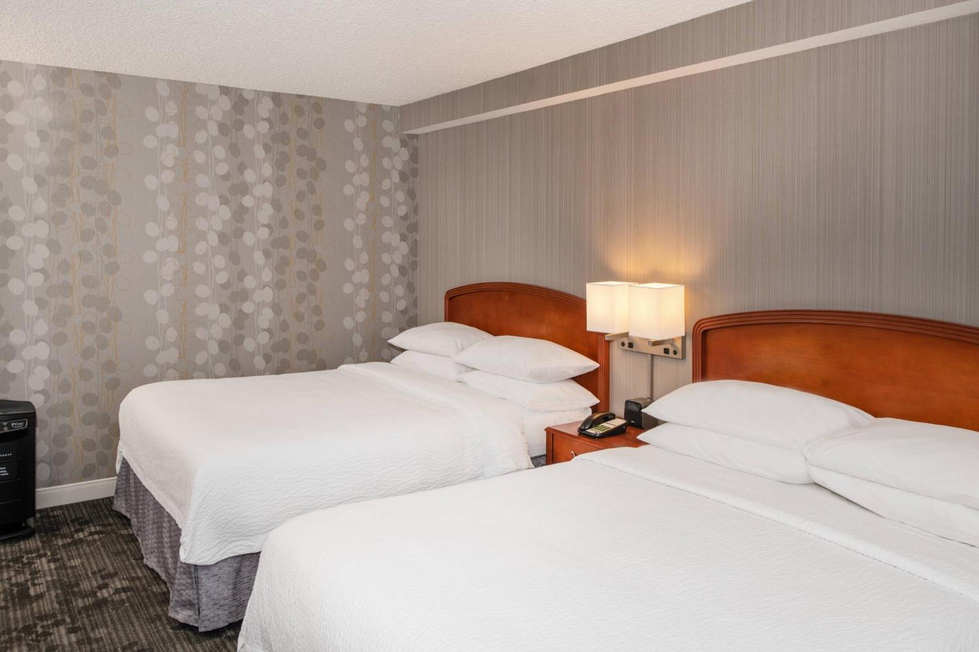 Courtyard By Marriott Newark Silicon Valley Екстериор снимка