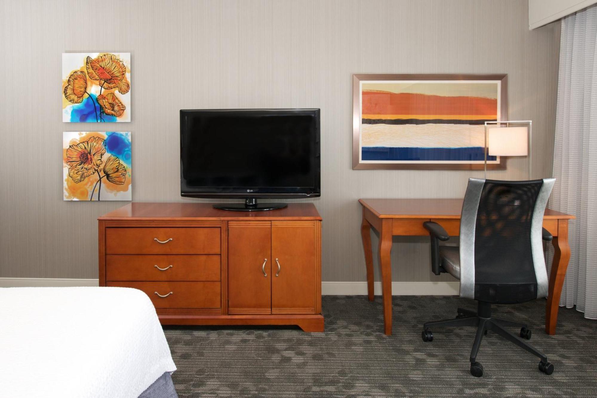 Courtyard By Marriott Newark Silicon Valley Екстериор снимка