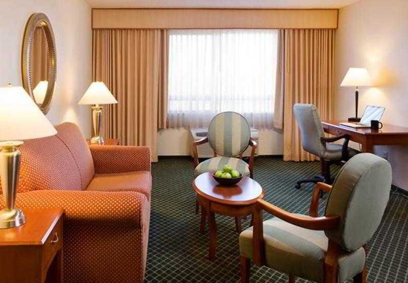 Courtyard By Marriott Newark Silicon Valley Екстериор снимка